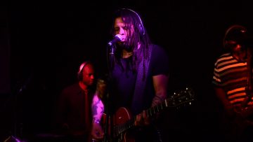Eric McFadden – Devil Moon
